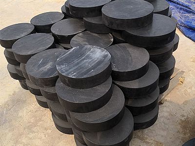 峰峰矿区板式橡胶支座由若干层橡胶片与薄钢板经加压硫化